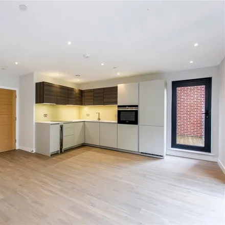 Image 3 - Osprey Court, 256 Finchley Road, London, NW3 7SW, United Kingdom - Apartment for rent