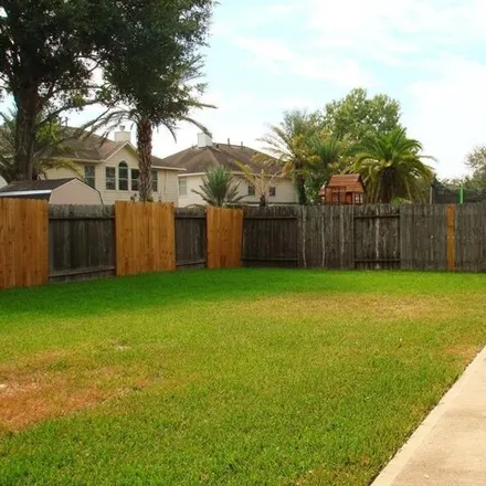 Image 2 - 3025 Misty Isle Court, League City, TX 77539, USA - House for rent