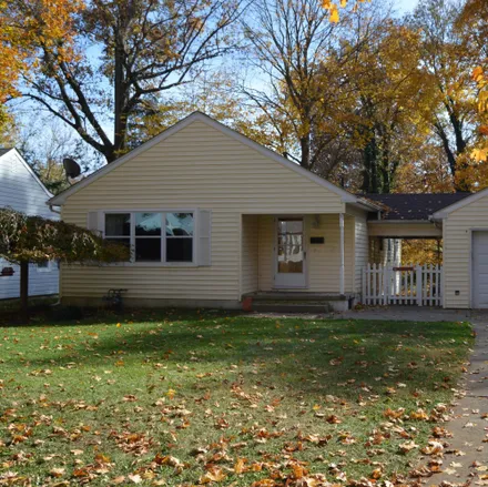 Buy this 3 bed house on 1236 Frederick Street in Lancaster, OH 43130