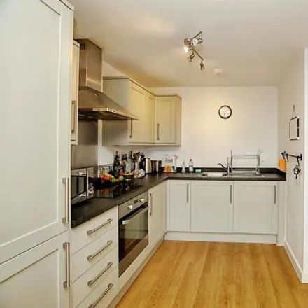 Image 3 - Beacon Tower, Lodge Causeway, Bristol, BS16 3HQ, United Kingdom - Apartment for sale