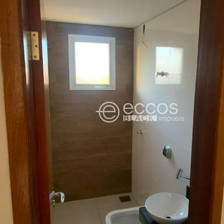 Buy this 2 bed apartment on Avenida Vasconcelos Costa in Osvaldo Rezende, Uberlândia - MG