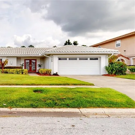 Rent this 4 bed house on 3927 Doral Drive in Hillsborough County, FL 33634