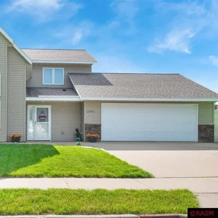 Buy this 3 bed house on 2189 Arlington Lane in Avalon, North Mankato