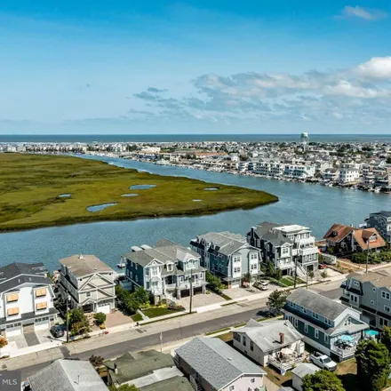 Image 3 - 404 21st Street, Avalon, Cape May County, NJ 08202, USA - Townhouse for sale