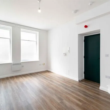 Image 2 - White's, Broad Street, Bromyard, HR7 4BU, United Kingdom - Apartment for rent