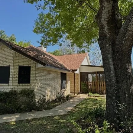Image 3 - 759 Cherry Drive, Groesbeck, TX 76642, USA - House for sale