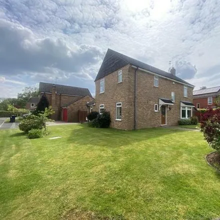 Buy this 4 bed house on Oaklands in Cradley, WR13 5LB