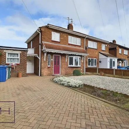 Buy this 2 bed duplex on Stonehill Rise in Scawsby, DN5 9HB