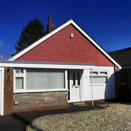 Buy this 3 bed house on Highfield Avenue in Leyland, PR25 4GP