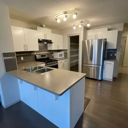 Image 7 - 118 Street SW, Edmonton, AB T6W 0N5, Canada - Apartment for rent