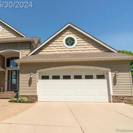 Buy this 3 bed house on 9180 Waltham Road in White Lake Charter Township, MI 48386