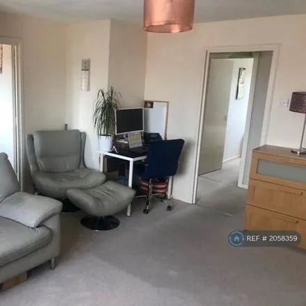 Image 4 - unnamed road, Slough, SL1 6PD, United Kingdom - Apartment for rent
