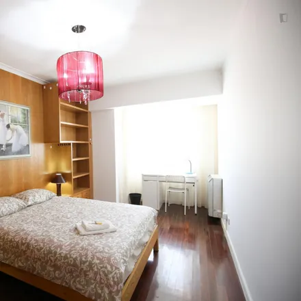 Rent this 6 bed room on Avenida Engenheiro Arantes e Oliveira in 1900-064 Lisbon, Portugal