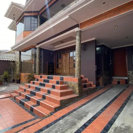 Rent this 4 bed house on CEBCI - Comunidad Educativa Bilingüe Cristiana Israel in Chilcapamba, 010204