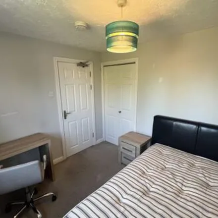 Rent this 1 bed apartment on 9 Hopkins Close in Cambridge, CB4 1FB