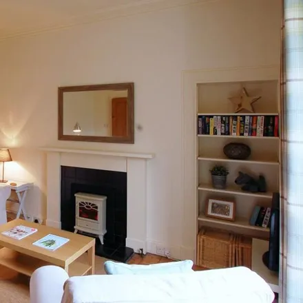 Image 2 - Balmoral Place, Dunrobin Place, City of Edinburgh, EH3 5HZ, United Kingdom - Apartment for rent