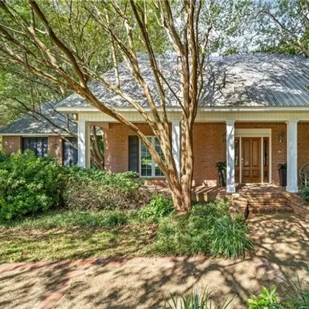Buy this 3 bed house on Greenbrier Lane in Fairhope, AL 36532
