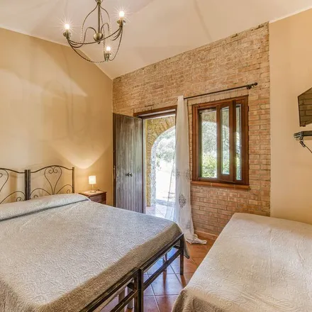 Rent this 2 bed house on Istituto Comprensivo di Casal Velino in Via Roma, Casal Velino SA