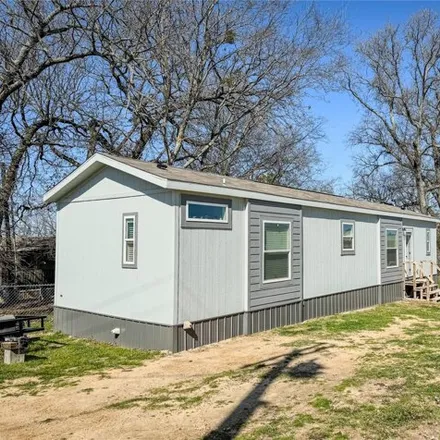 Buy this studio apartment on 472 Cheyenne in Wood County, TX 75783