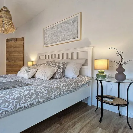 Rent this 3 bed house on 51264 Jadranovo