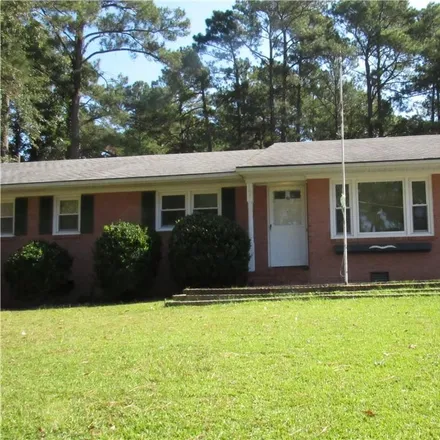 Image 2 - 7631 Decatur Drive, Fayetteville, NC 28303, USA - House for sale