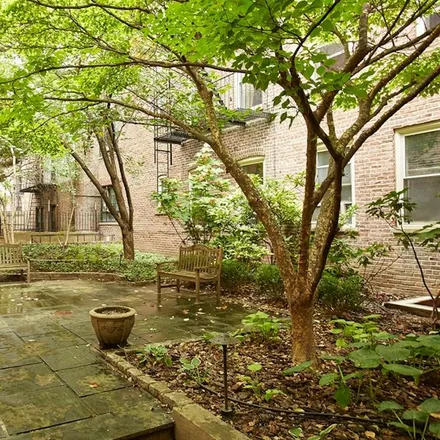 Buy this studio apartment on 140 8TH AVENUE in Park Slope