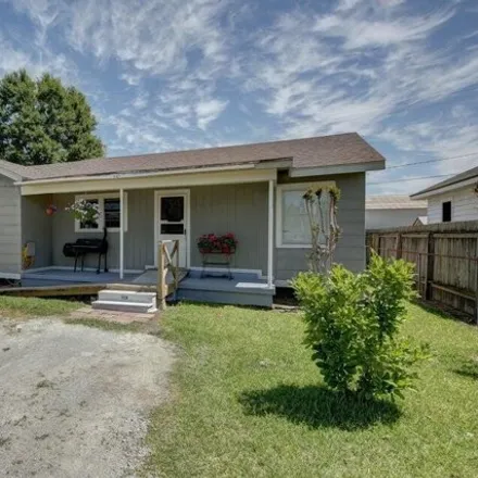 Buy this 2 bed house on 183 Evelyn Drive in Lafayette, LA 70506