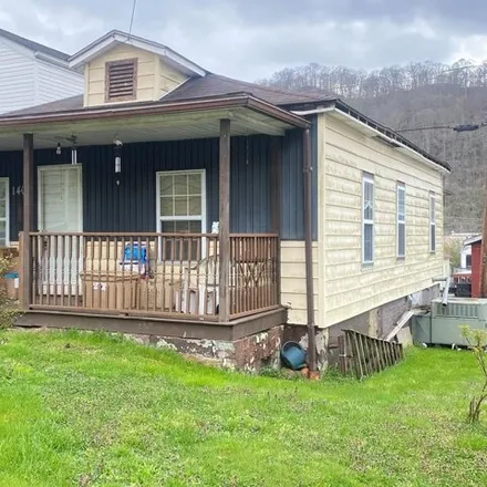 Image 1 - West 5th Street, Victoria Court, Williamson, WV 41503, USA - House for sale