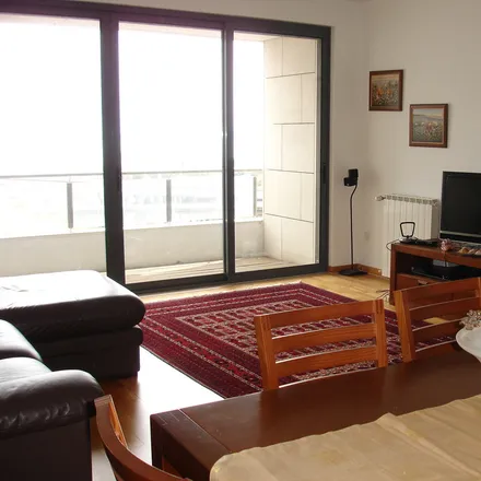 Rent this 2 bed apartment on Escola EB1/JI Parque das Nações in Ciclovia Avenida Marechal Gomes da Costa Lote 3.12.01, 1990-192 Lisbon
