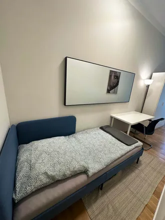 Rent this 6 bed room on Regina-Ullmann-Straße 50 in 81927 Munich, Germany