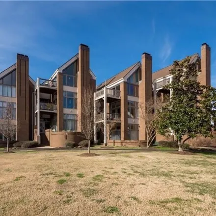 Image 6 - 696 Mowbray Arch Apt 710, Norfolk, Virginia, 23507 - House for sale