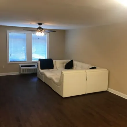 Rent this 1 bed apartment on 27 Prospect Street in Morristown, NJ 07960