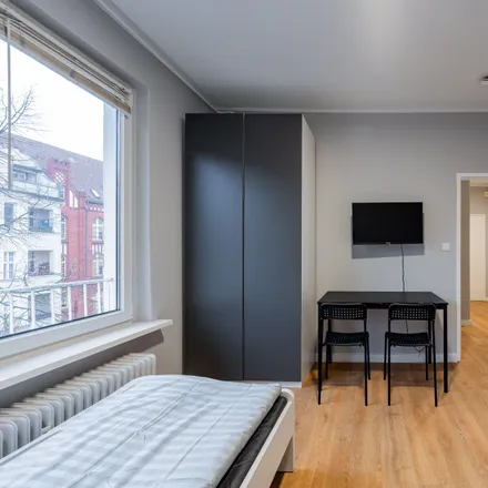 Rent this 9 bed apartment on Friedrichshaller Straße 26 in 14199 Berlin, Germany