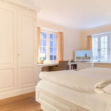 Rent this 3 bed apartment on Wenningstedt-Braderup in M.-T.-Buchholz-Stich, 25996 Braderup