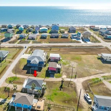 Image 3 - 335 Caison Street, Surfside Beach, Brazoria County, TX 77541, USA - House for sale