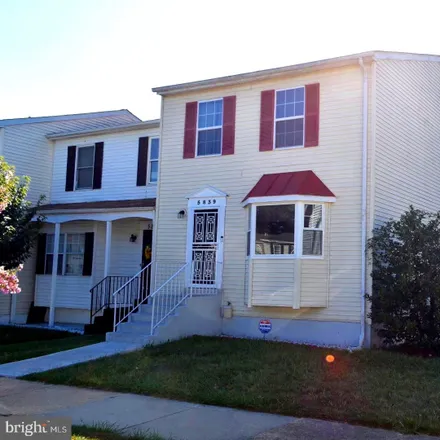 Image 1 - 5839 Suitland Road, Suitland, MD 20746, USA - Townhouse for sale