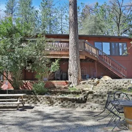 Image 5 - 13100 Wells Fargo Drive, Groveland, Tuolumne County, CA 95321, USA - House for sale