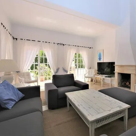 Rent this 4 bed house on Urbanizacion Nueva Andalucia Villa Marina in 29660 Marbella, Spain