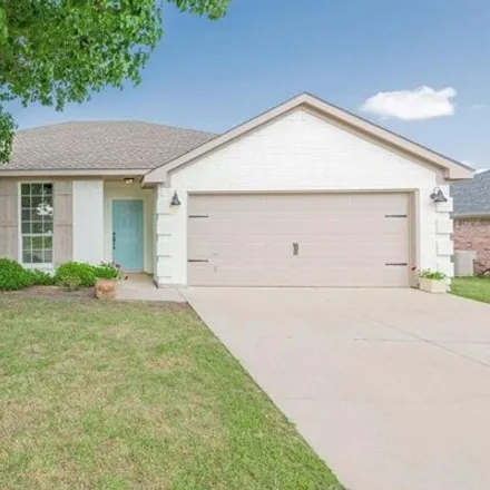 Rent this 3 bed house on 352 Howard Way Drive in Aledo, TX 76008