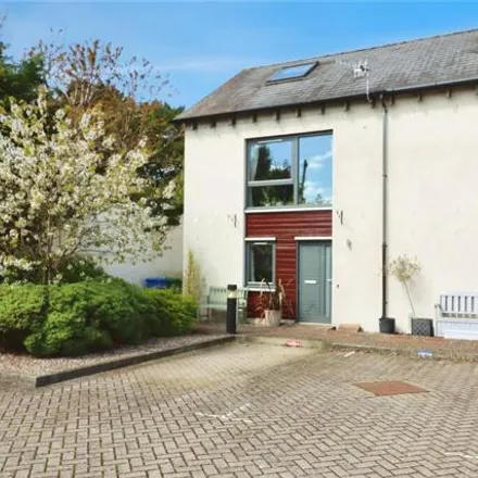 Buy this 3 bed townhouse on 7 in 9 East Road, Cupar