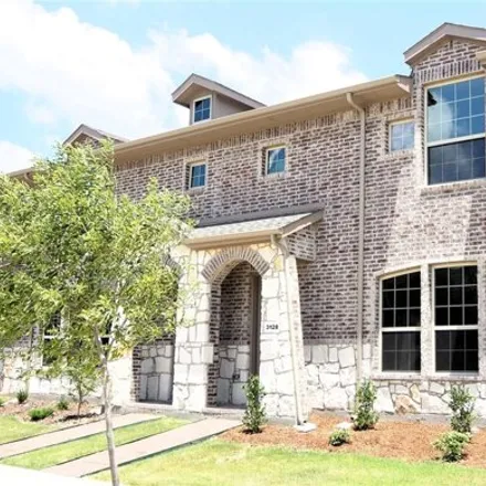 Rent this 3 bed townhouse on 3128 Solana Cir in Denton, Texas