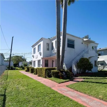 Image 1 - 1780 Marseille Drive, Isle of Normandy, Miami Beach, FL 33141, USA - Apartment for rent