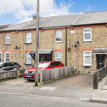 Rent this 2 bed townhouse on Sibley Court in Connaught Close, London