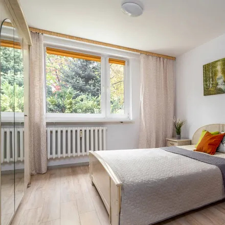 Rent this 3 bed room on Rozłogi 14 in 01-310 Warsaw, Poland