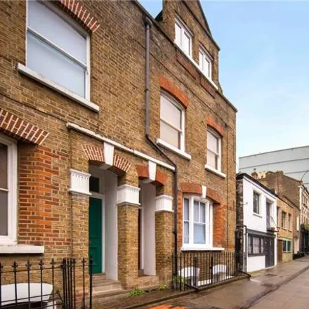 Buy this 5 bed townhouse on 8 Sylvester Path in London, E8 1EN