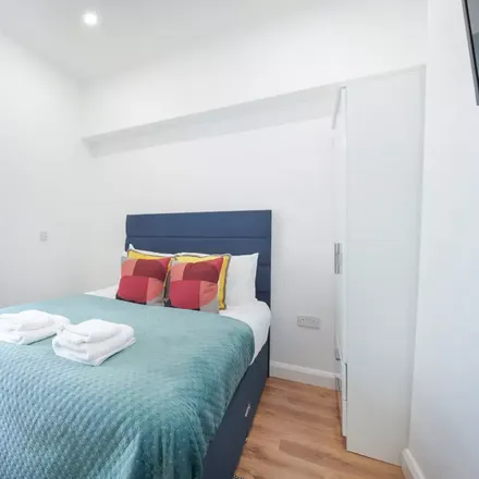 Rent this studio apartment on Longridge Mansion in 76 Longridge Road, London