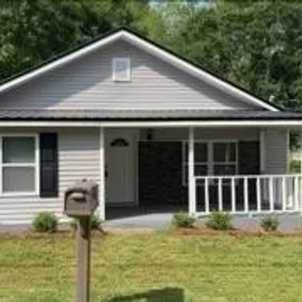 Image 2 - 466 5th Street North, Lanett, Chambers County, AL 36863, USA - House for sale