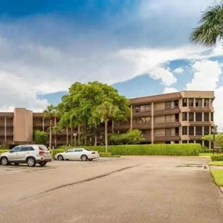 Rent this 3 bed condo on Fountains Country Club in 4476 Fountains Drive, Poincianna Place