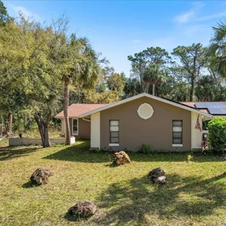 Image 2 - 491 N Country Club Dr, Crystal River, Florida, 34429 - House for sale