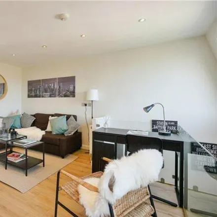 Buy this 1 bed apartment on 26 Lavender Hill in London, SW11 5RN